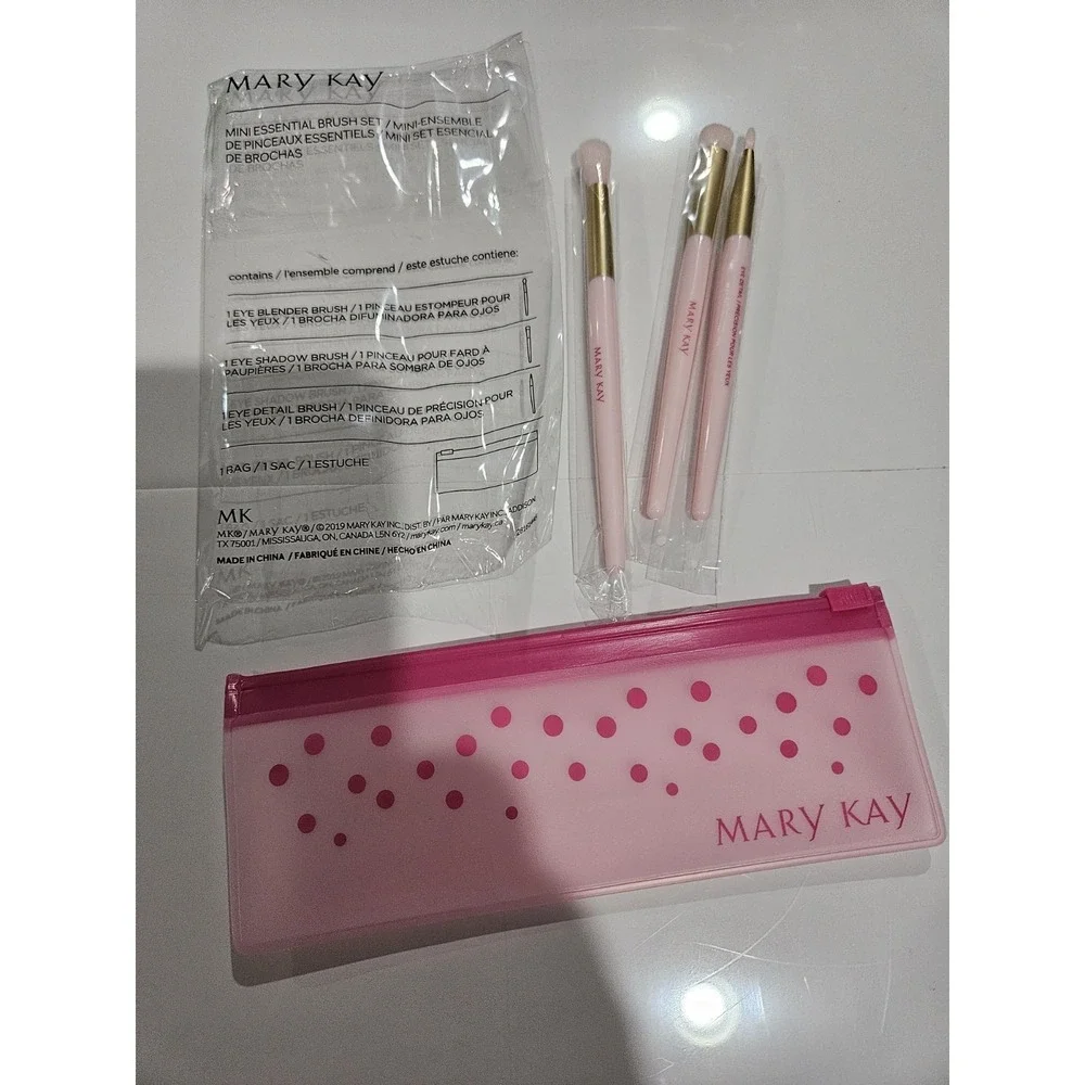 Mary Kay Mini Essential Brush Set New
